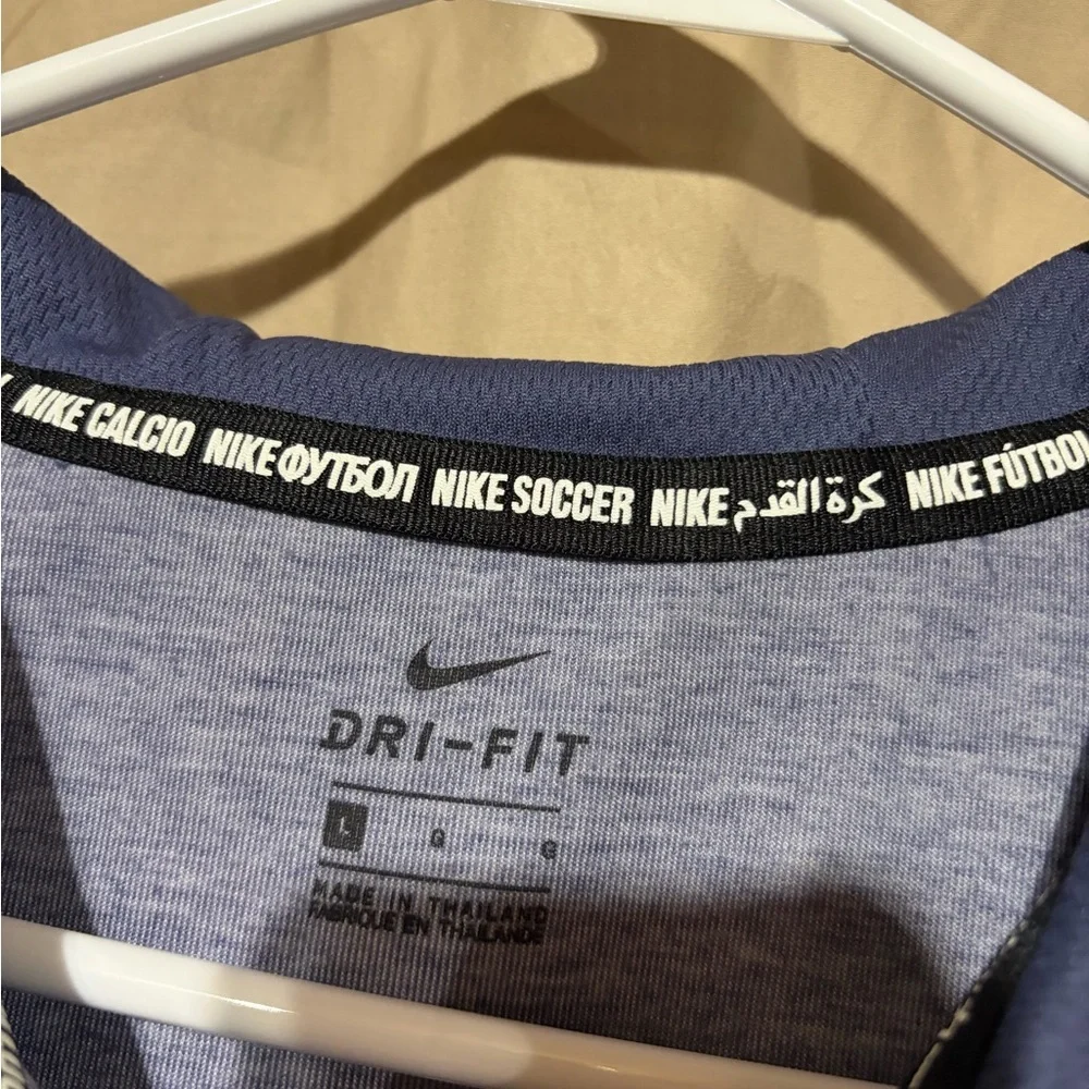 Nike soccer sweatshirt